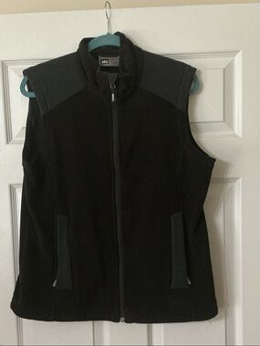REI Women's Black Fleece Vest with Zip Front